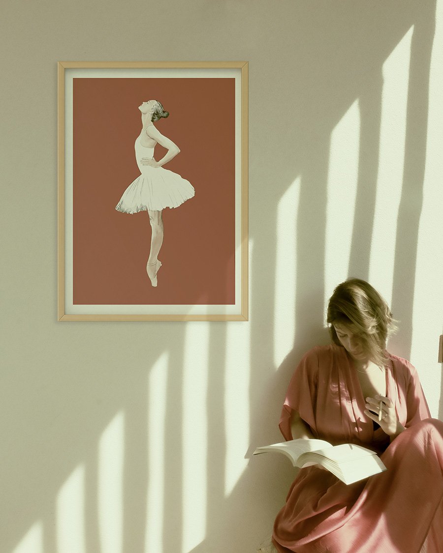 sombras de final de dia com mulher a ler ao pé de uma ilustração de uma bailarina em fundo vermelho