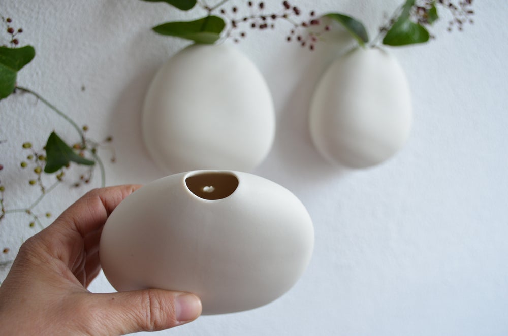 vaso parede em porcelana tamanho médio da marca Otchipotchi